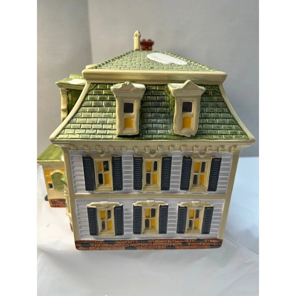 Department 56 Snow Village Maple Ridge Inn 1988 Christmas Building 5064-4